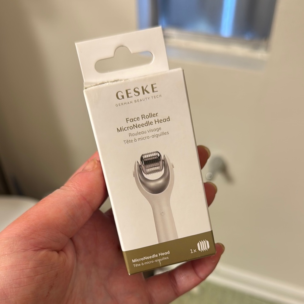 Face Roller MicroNeedle Head - White